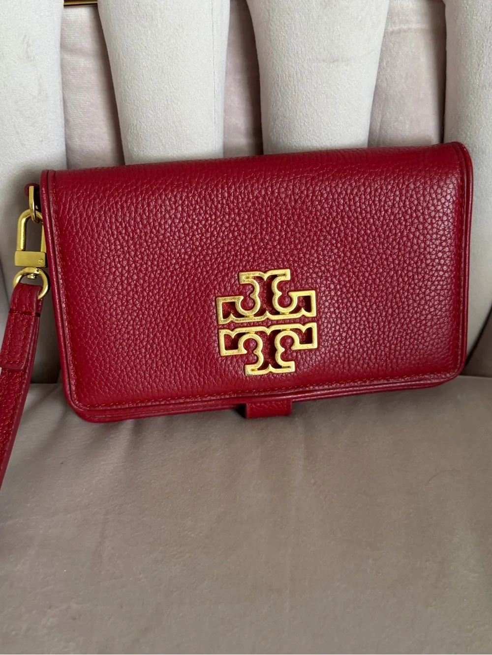 Tory Burch ❤️ Britten Red Leather Wallet